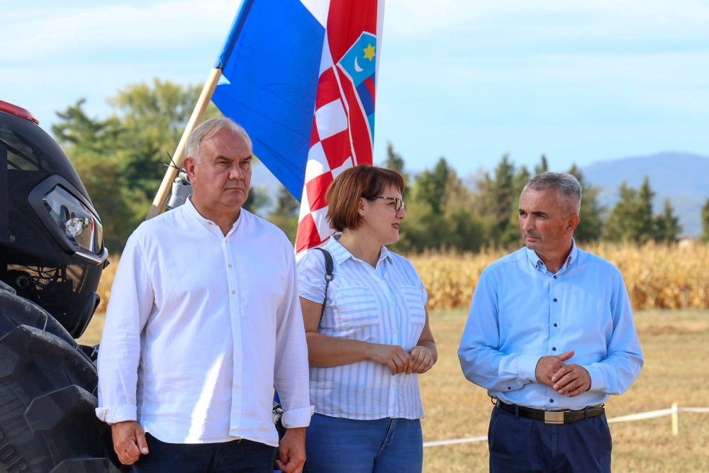 20. Županijsko natjecanje orača održano na požeškoj Ratarnici, Pilaš i Samaržija pobjednici