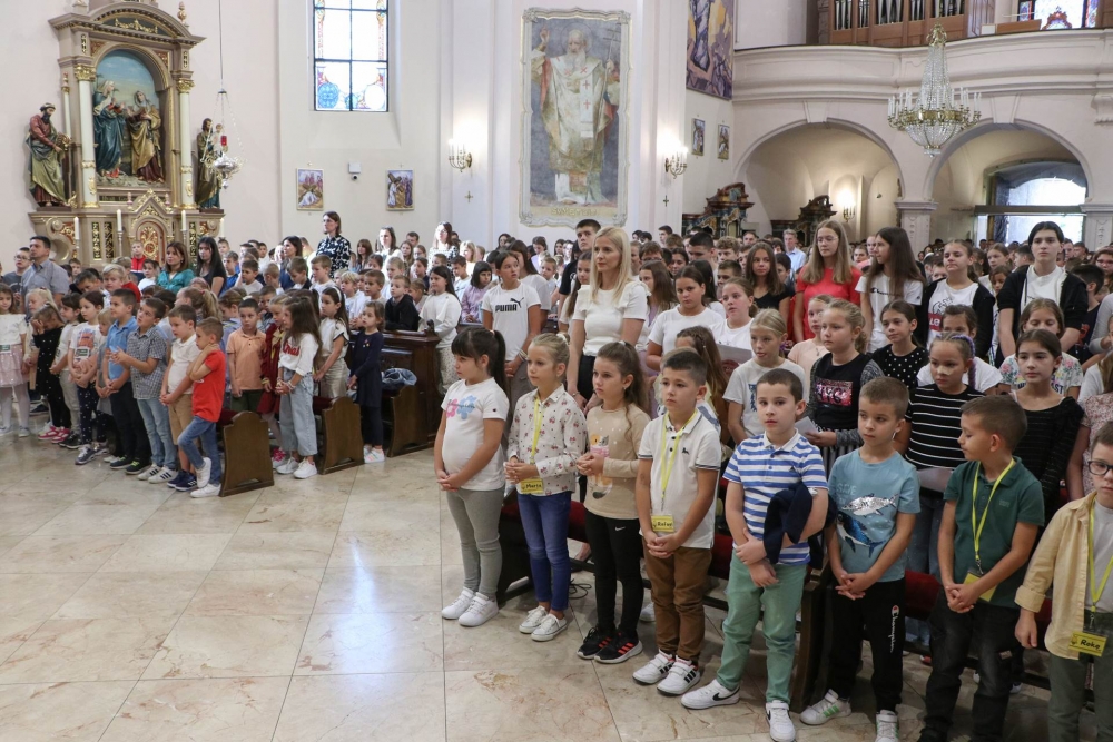 Euharistijsko slavlje sa zazivom Duha Svetoga u požeškoj Katedrali