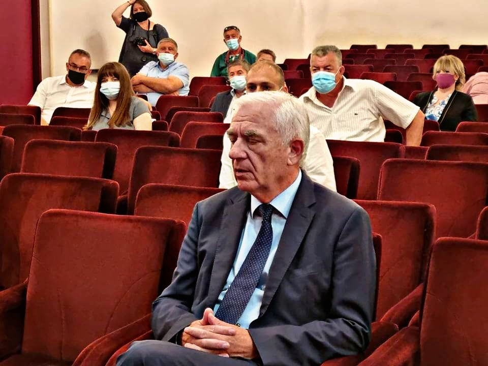 Demonstrira li Glavić silu i moć ili samo voli dugo spavati?