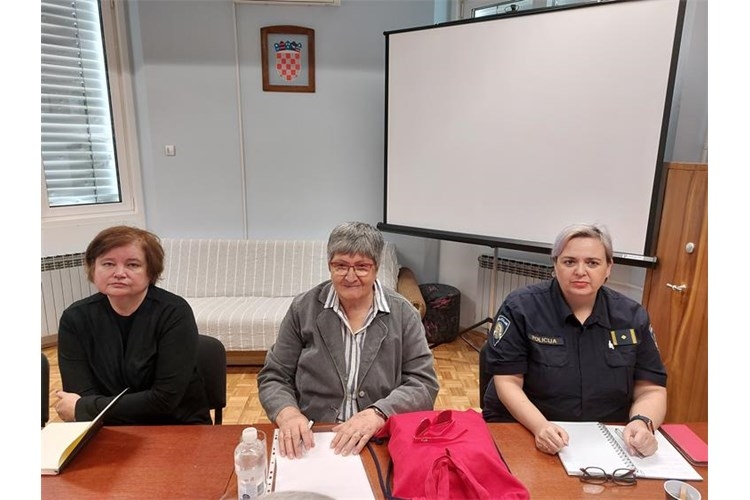 Održan sastanak policijskih službenika s predstavnicima Centra za podršku i razvoj civilnog društva „DELFIN“
