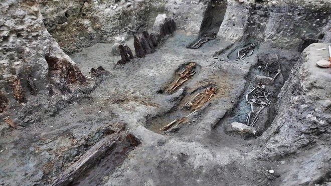 U Pakracu otkriven sarkofag s ’vampirom’: ’Ima konjsku glavu umjesto ljudske’