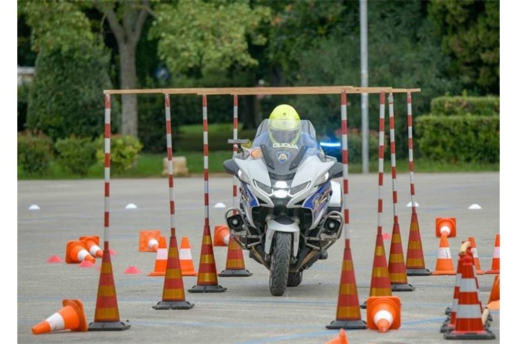 Policijski motociklisti PU požeško-slavonske ostvarili zapažene uspjehe na Memorijalu Šime Buzov