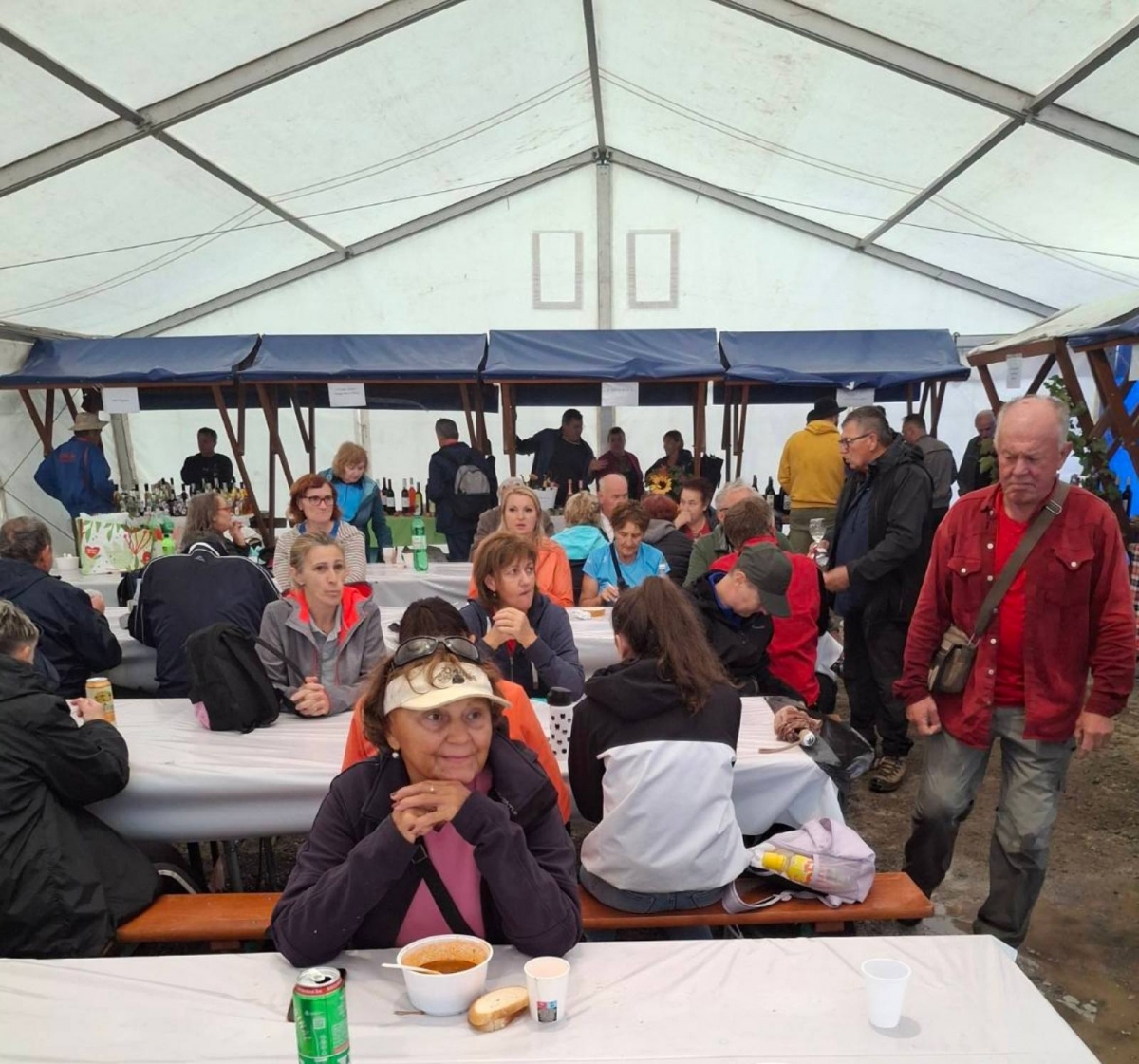 HPD SOKOLOVAC: Pohod na 33. planinarsku manifestaciju ’Kroz vinograde i šume’