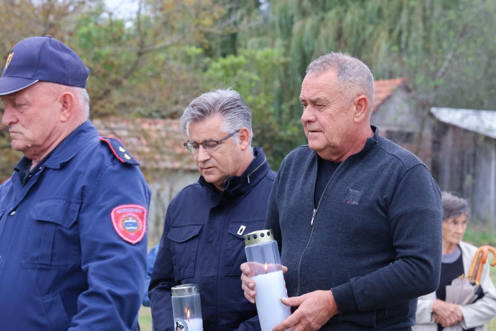 KOMEMORACIJA: 33 godine od stravičnog zločina nad civilima u Donjem Čagliću