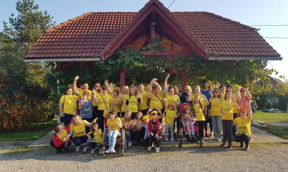 Priča Anite Knapić, predsjednice Udruge ’Osmjeh’ i majke dječaka s Down sindromom
