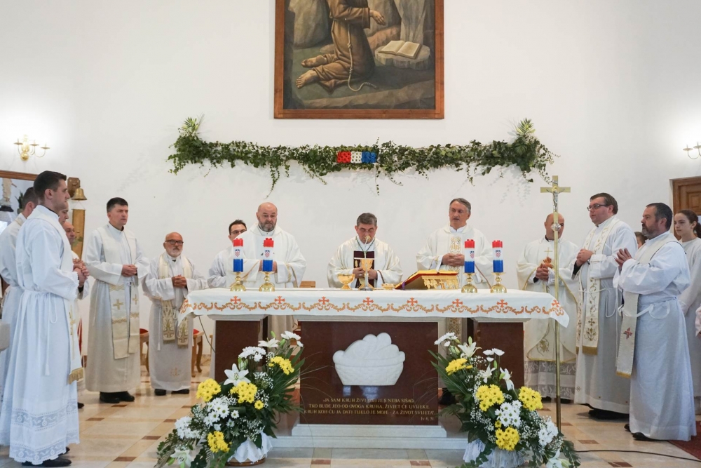 FOTO: Blagdan sv. Franje Asiškoga u Lipiku
