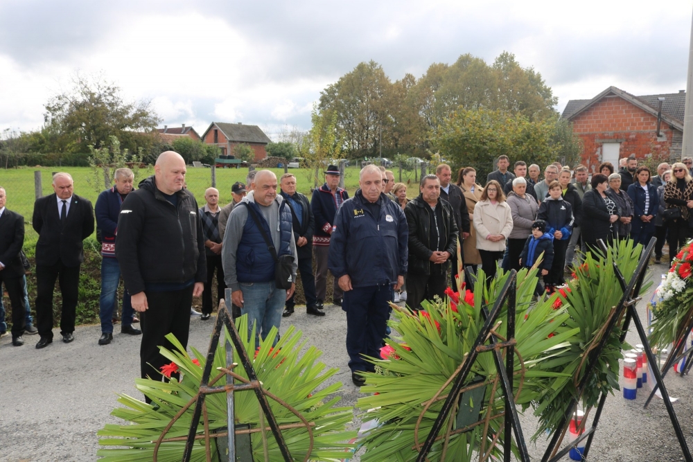 Komemoracija poginulim braniteljima u Gornjoj Obriježi i Batinjanima