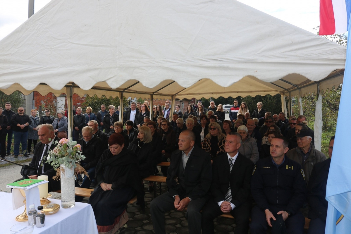 Komemoracija poginulim braniteljima u Gornjoj Obriježi i Batinjanima