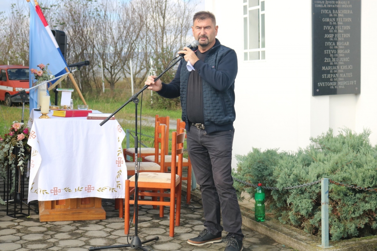 Komemoracija poginulim braniteljima u Gornjoj Obriježi i Batinjanima