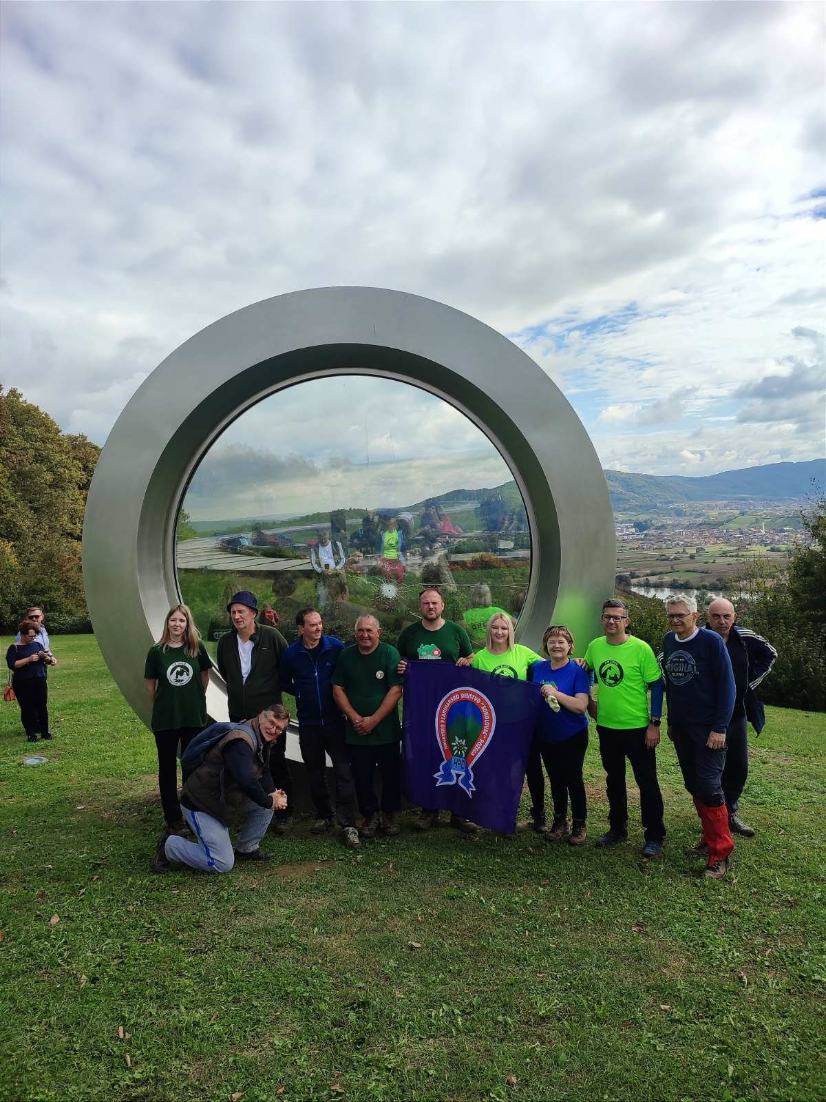 Planinari HPD ’Sokolovac’ Požega pohodili 27. ’Kestenijadu’ u Hrvatskoj Kostajnici