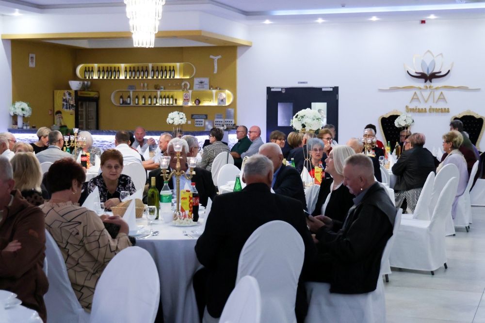 FOTO: Tradicionalna Lička večer okupila tristo Ličana i njihovih gostiju