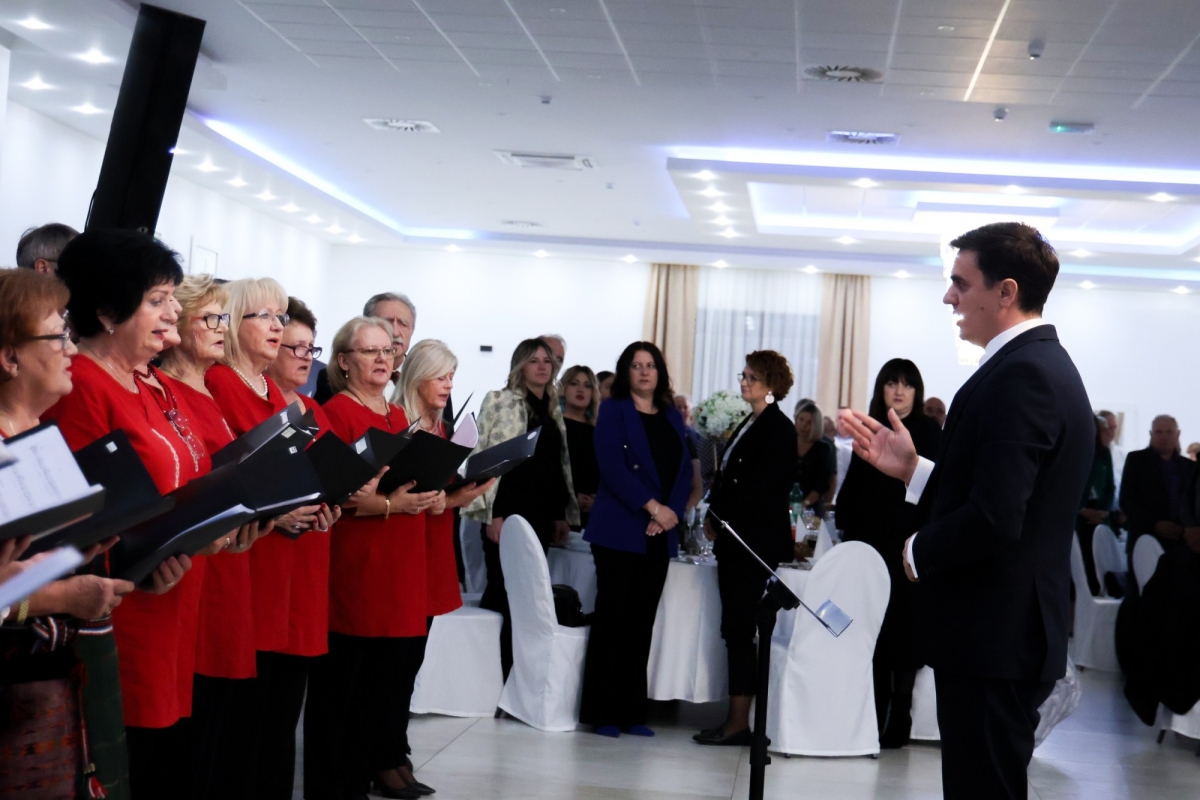 FOTO: Tradicionalna Lička večer okupila tristo Ličana i njihovih gostiju