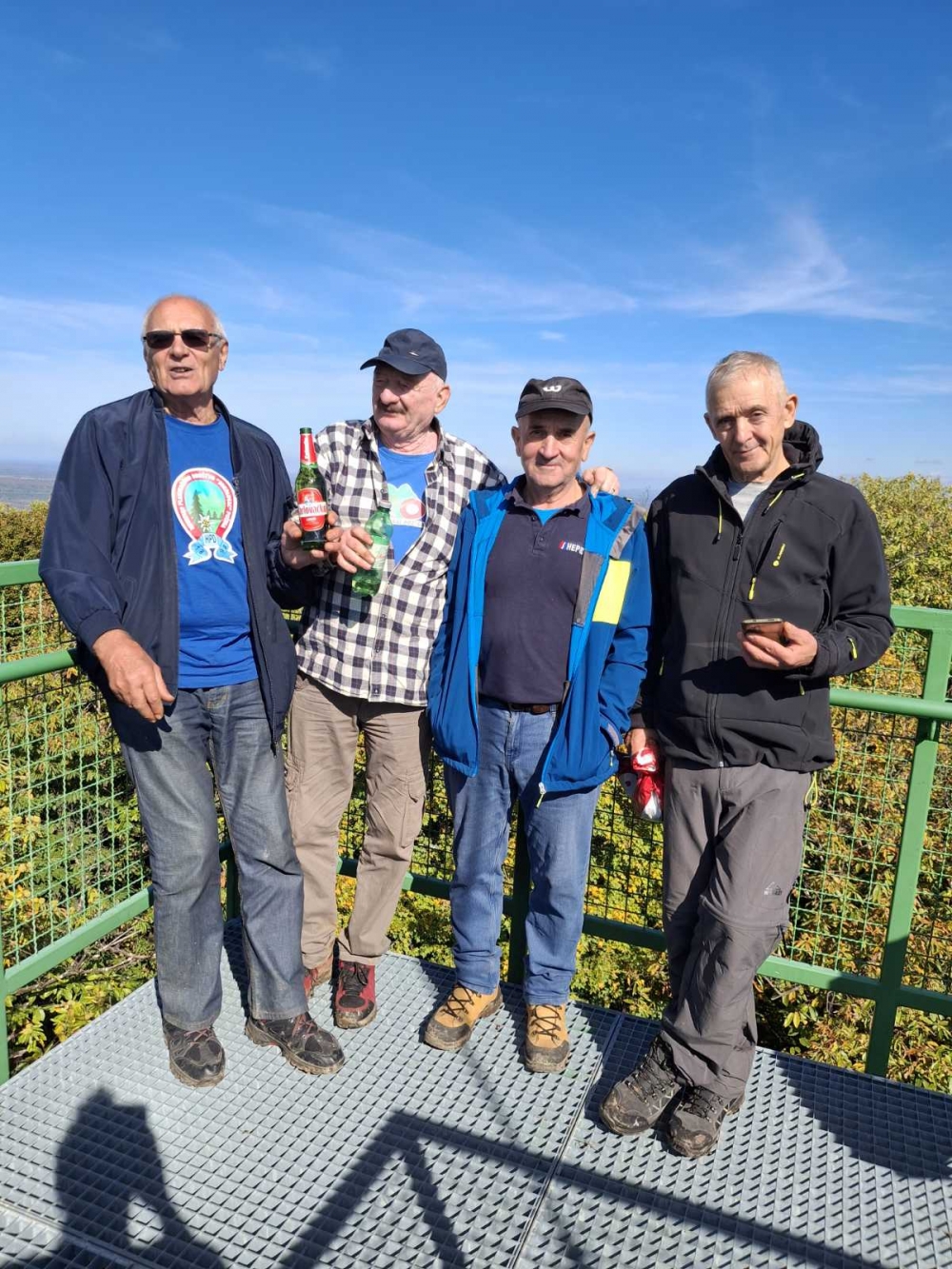 FOTO:  Članovi HPD ’Sokolovac’ Požega pohodili Festival kestena u Petrinji