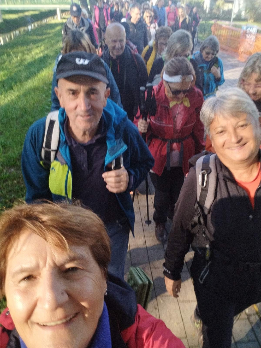 FOTO:  Članovi HPD ’Sokolovac’ Požega pohodili Festival kestena u Petrinji