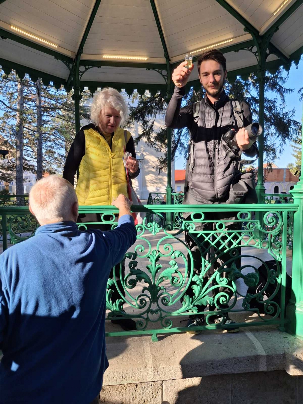FOTO:  Članovi HPD ’Sokolovac’ Požega pohodili Festival kestena u Petrinji