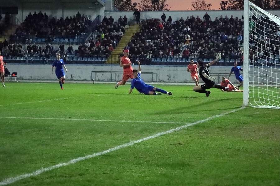 NK Osijek se namučio dok je došao do pobjede nad NK Slavonijom