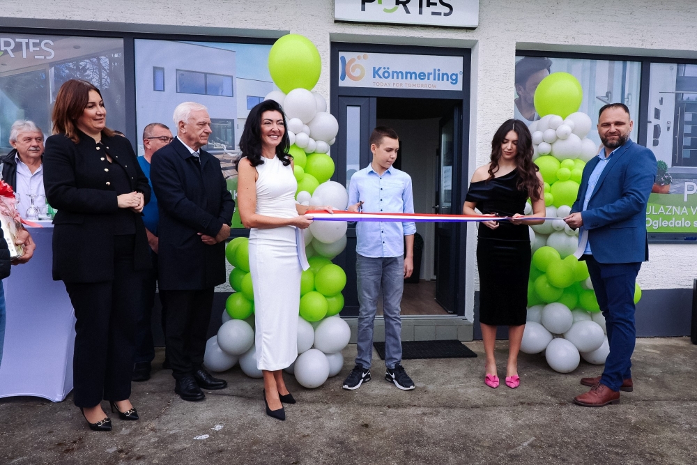 POŽEGA: Otvoren novi salon tvrtke Portes
