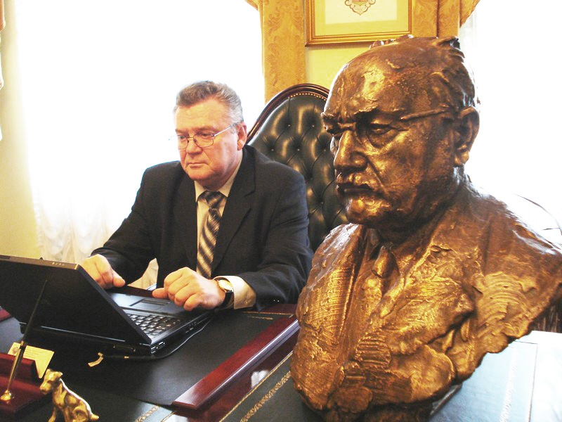 Ronko: Serijal o podignutim spomenicima mog vremena – 2. dio dr. Andrija Štampar