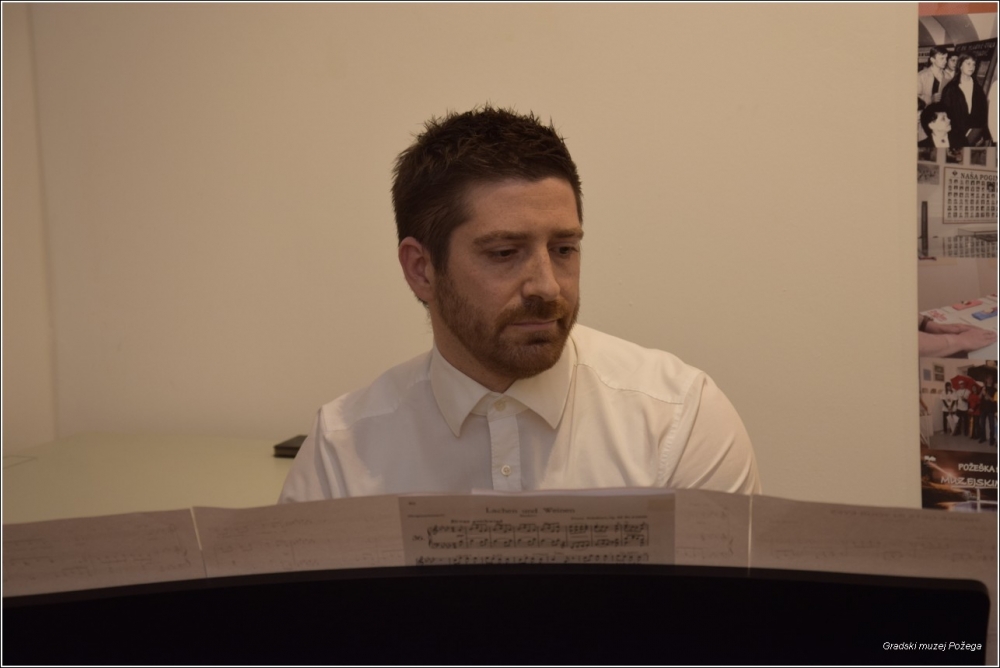 FOTO: Povratak u budućnost, novi Početak!