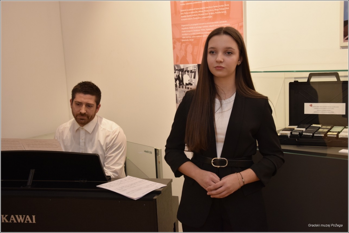 FOTO: Povratak u budućnost, novi Početak!