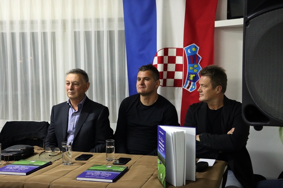 NK ’CROATIA’ MIHALJEVCI: Predstavljena knjiga “Pola stoljeća Nogometnog kluba Croatia Mihaljevci”