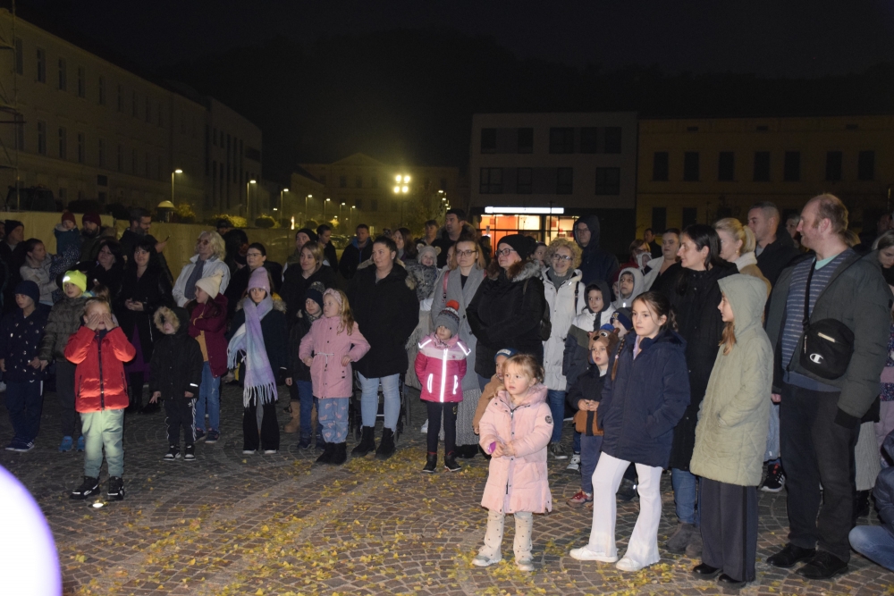 POŽEGA: Obilježen Dan palčića- prijevremeno rođene djece