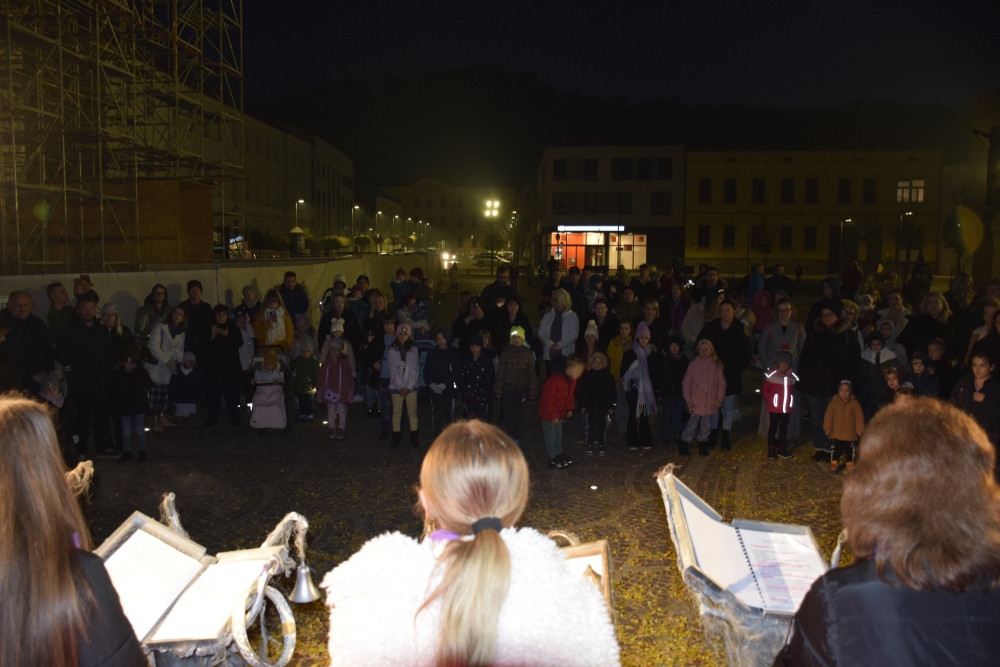 POŽEGA: Obilježen Dan palčića- prijevremeno rođene djece