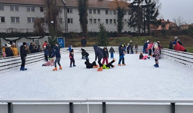 Otvoren je natječaj za provedbu Škole klizanja u Požegi