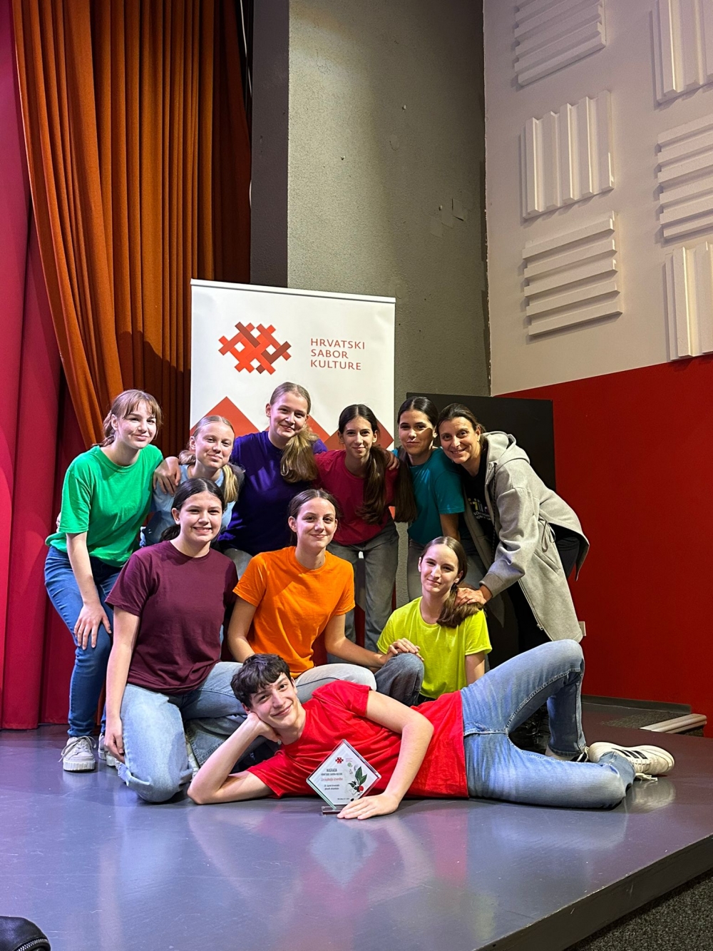 Požeški plesači osvojili Nagradu za najbolju izvedbu na 35. Susretima plesnih ansambala Hrvatske