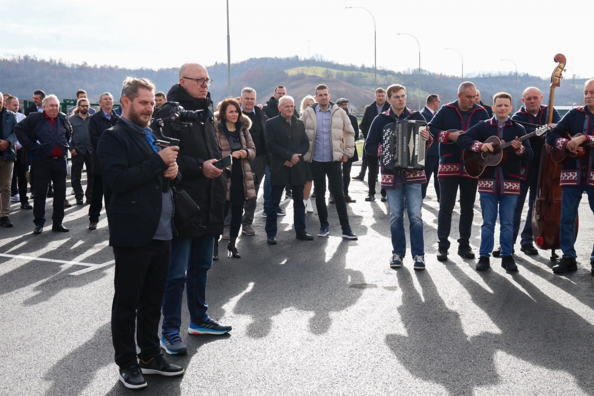 Nastavak obiteljske poduzetničke priče: ZIV-TICA d.o.o. otvorio proizvodno-poslovnu zgradu u Lipiku