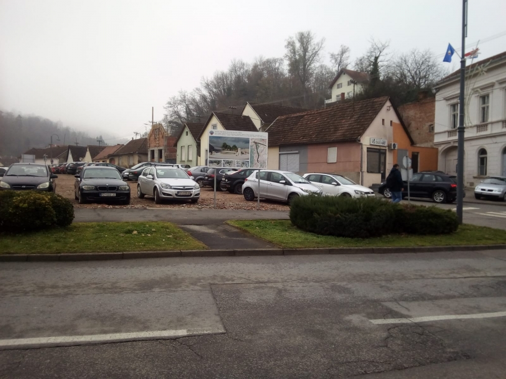 Matić: Na snazi je urbanistički i prometni nered u Požegi. Sokolova ulica kao divlje parkiralište