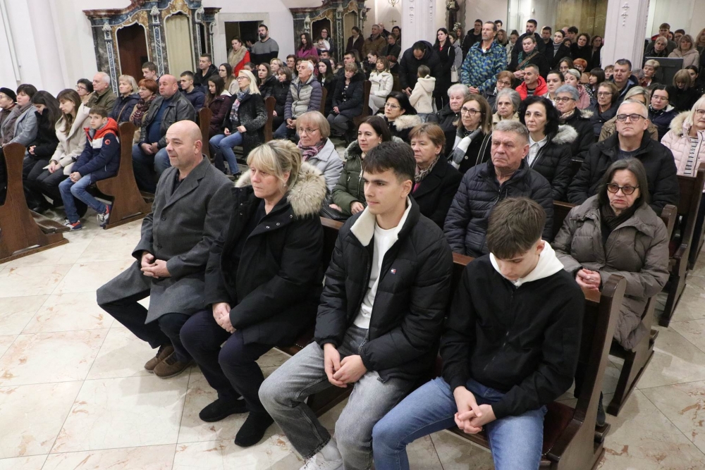 FOTO: Spomen 25. obljetnice požeškog Stolnog kaptola