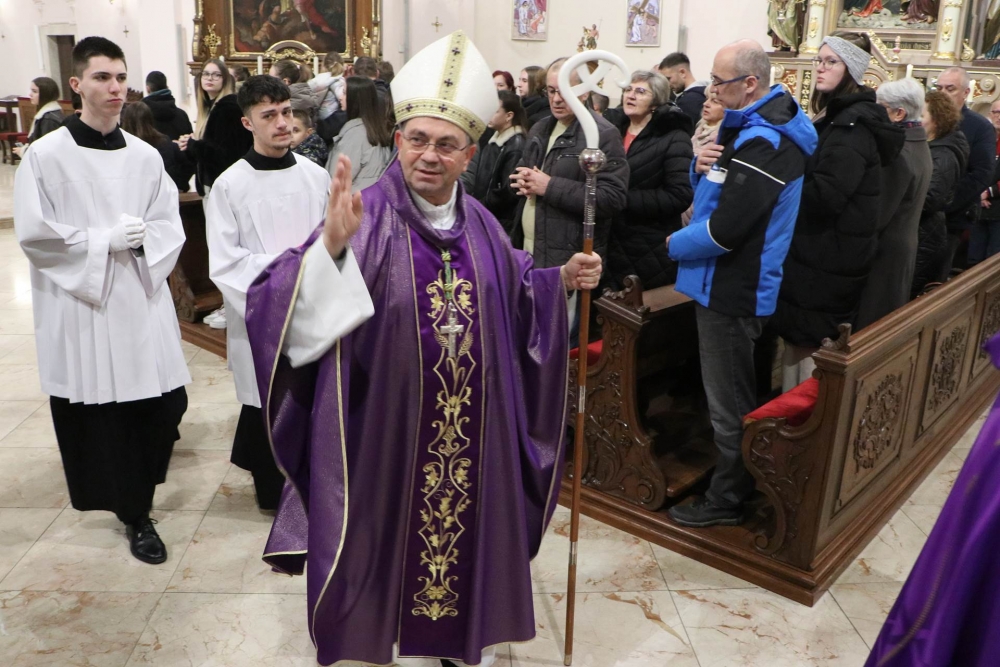 FOTO: Spomen 25. obljetnice požeškog Stolnog kaptola