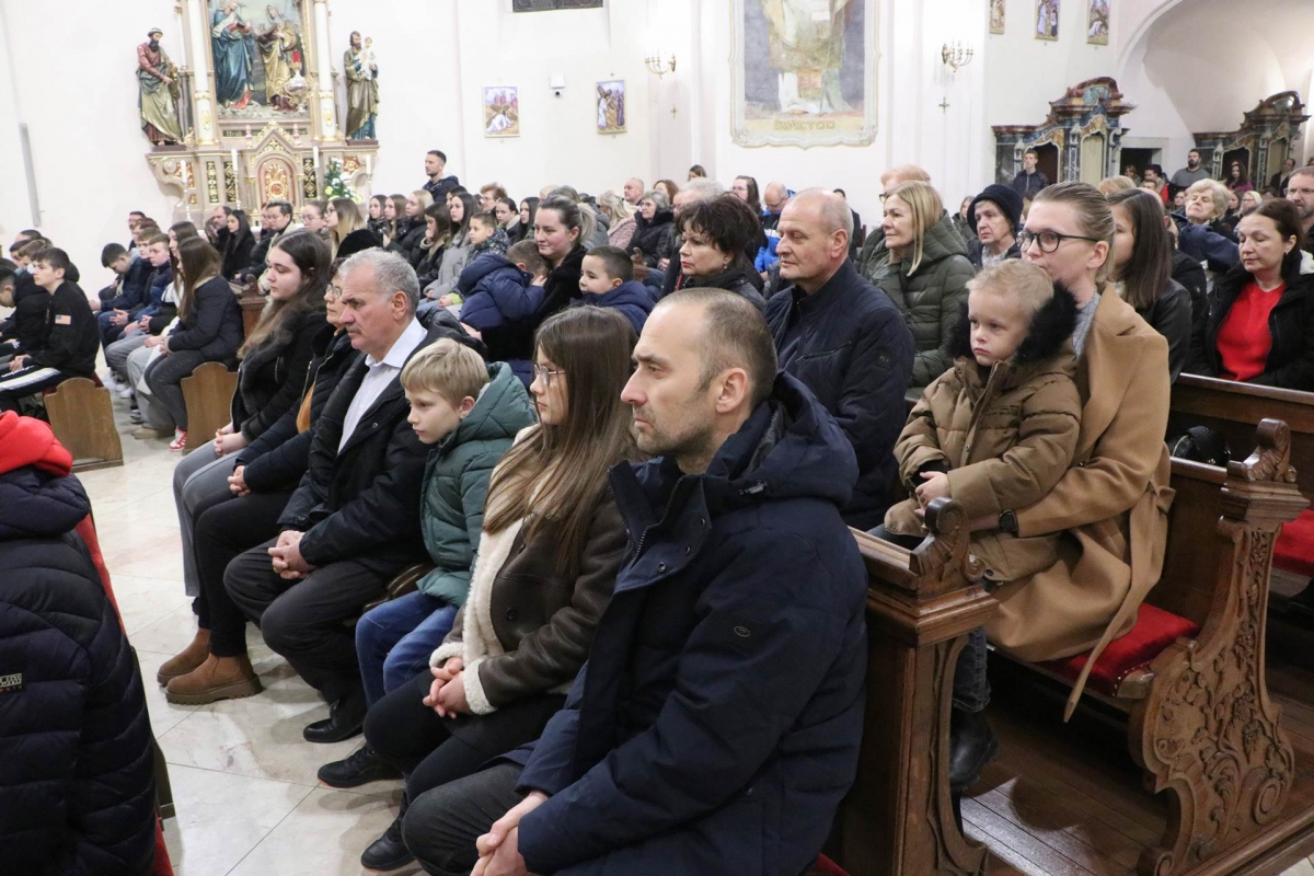 FOTO: Spomen 25. obljetnice požeškog Stolnog kaptola