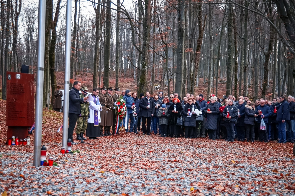 BAZA PAPUK: 33 godine od pogibije hrvatskih branitelja