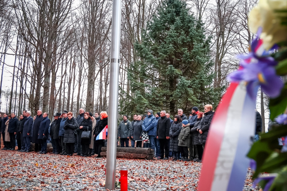 BAZA PAPUK: 33 godine od pogibije hrvatskih branitelja