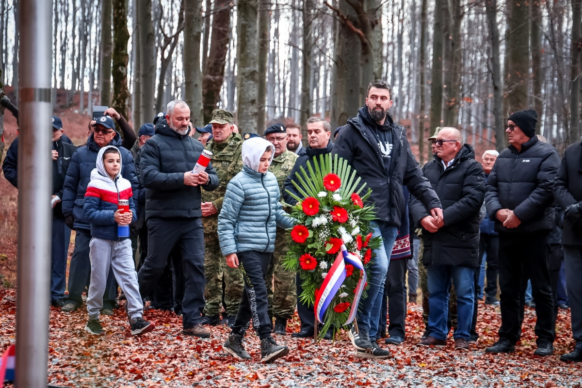 BAZA PAPUK: 33 godine od pogibije hrvatskih branitelja