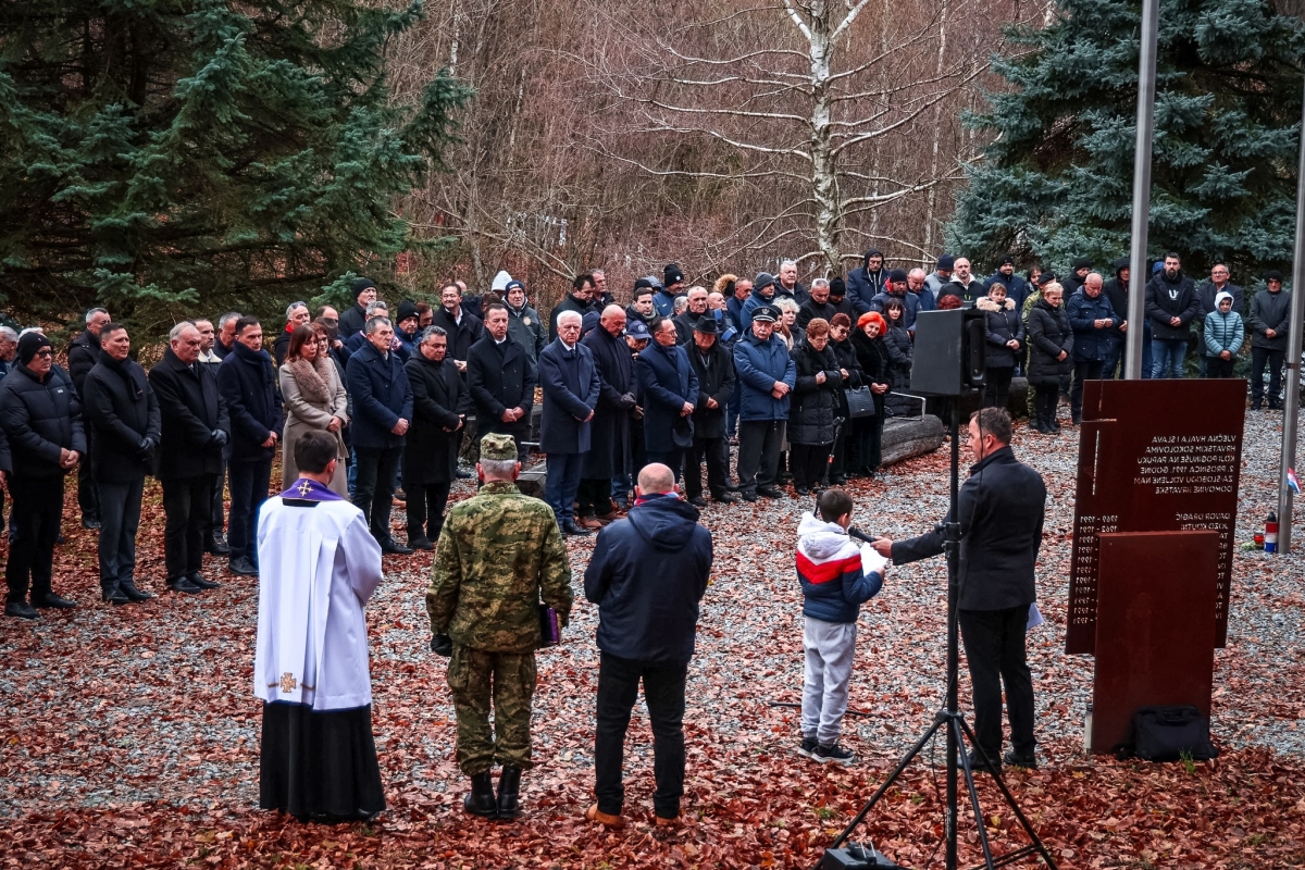 BAZA PAPUK: 33 godine od pogibije hrvatskih branitelja