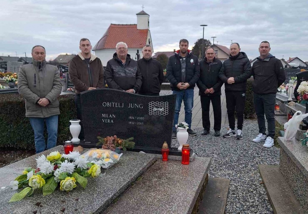 Članovi Pčelarske udruge Sladun Kutjevo proslavili sv. Ambrozija