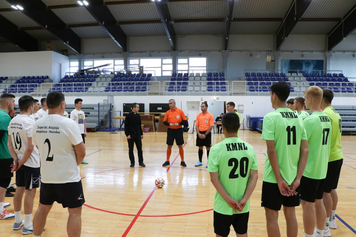 Započela je Katolička malonogometna liga: Prve utakmice odigrane u dvorani u Velikoj