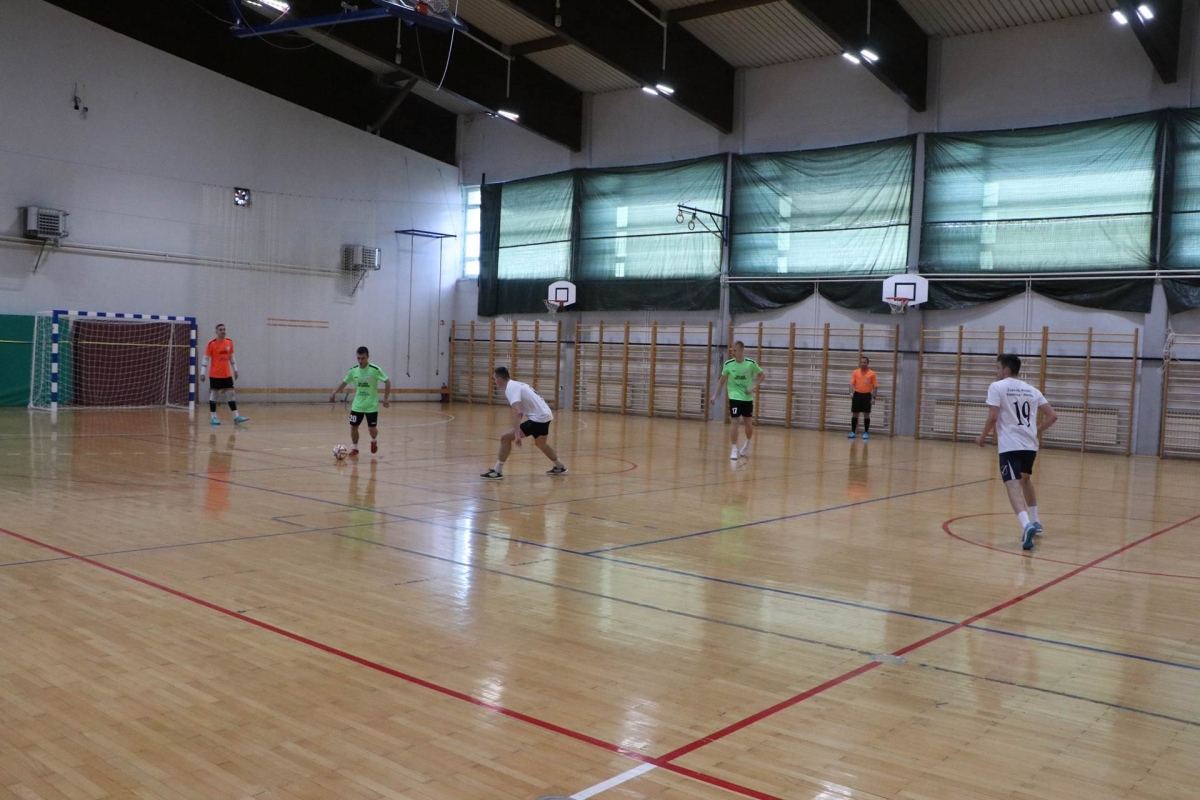 Započela je Katolička malonogometna liga: Prve utakmice odigrane u dvorani u Velikoj