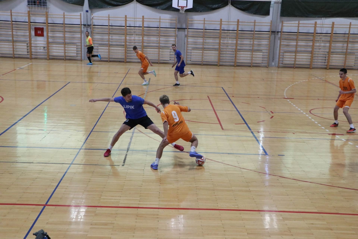 Započela je Katolička malonogometna liga: Prve utakmice odigrane u dvorani u Velikoj