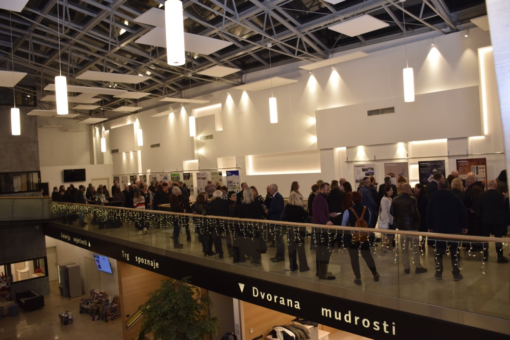 U požeškoj knjižnici otvorena izložba 25. godina Konzervatorskog odjela u Požegi