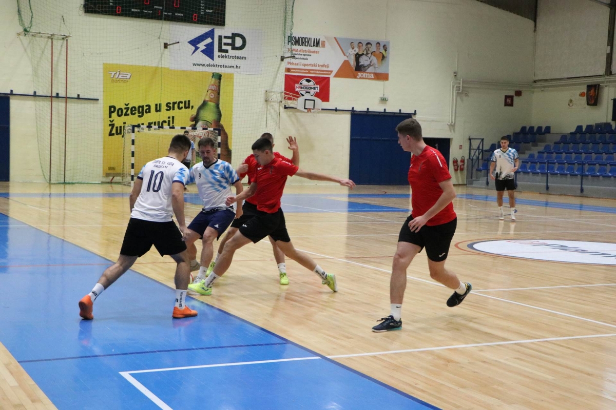 FOTO: Drugo kolo Katoličke malonogometne lige Požeške biskupije