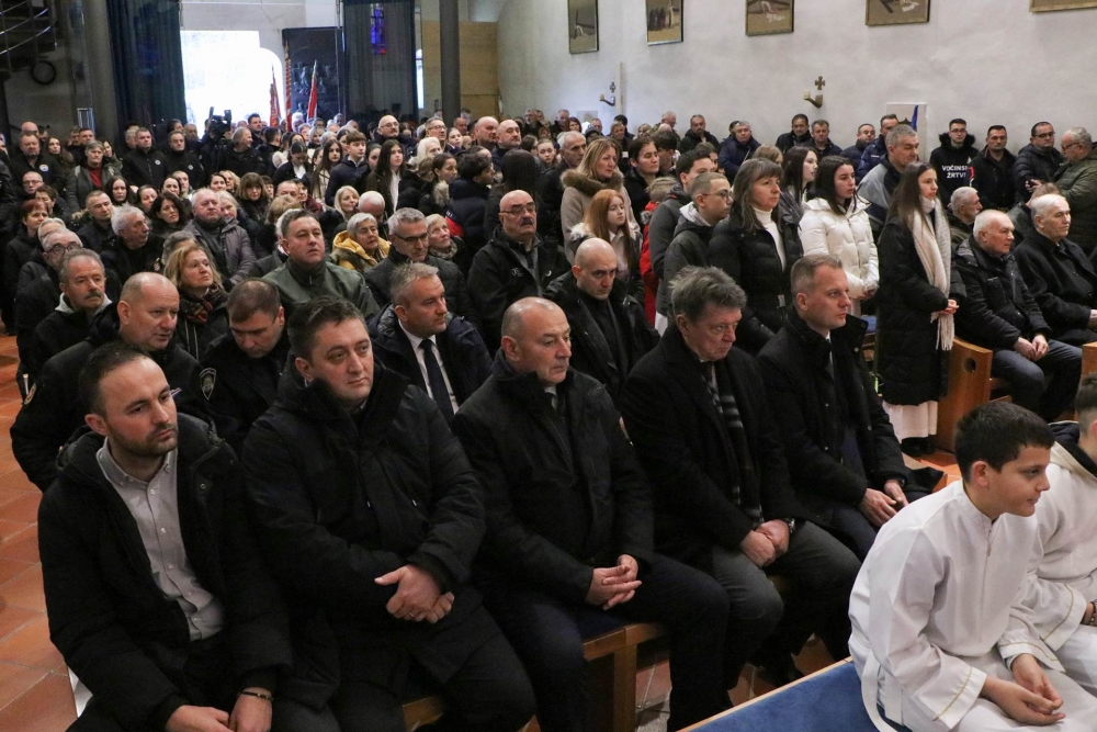 Hodočašće hrvatskih branitelja u Voćin prigodom godišnjice njegova stradanja
