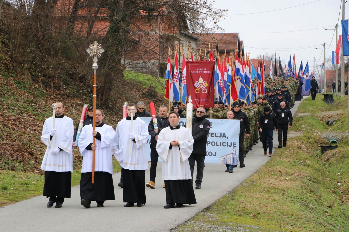 Hodočašće hrvatskih branitelja u Voćin prigodom godišnjice njegova stradanja