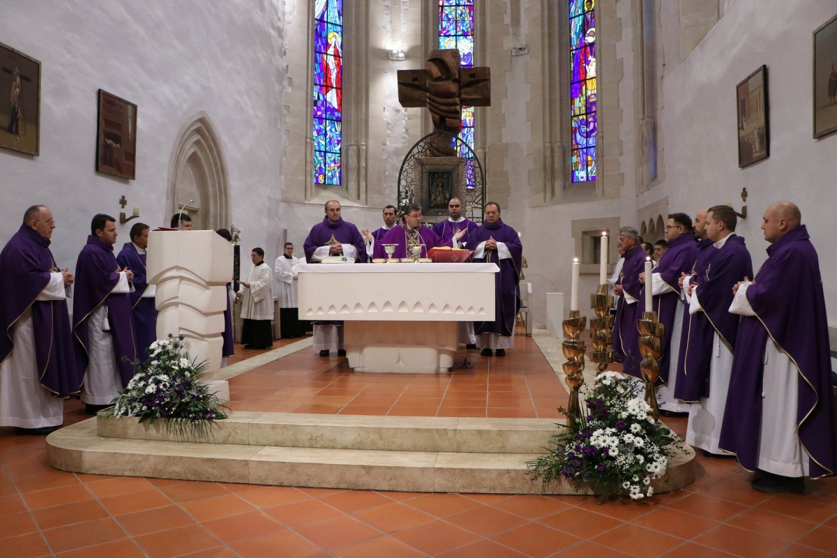 Hodočašće hrvatskih branitelja u Voćin prigodom godišnjice njegova stradanja