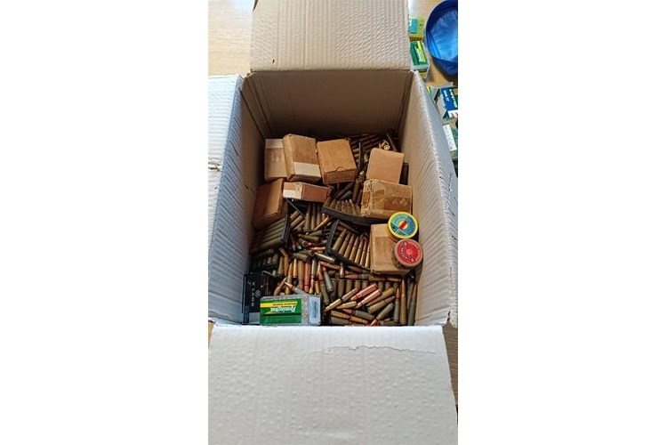 Pogledajte što je sve policija pronašla u pretrazi kuće na području Požege