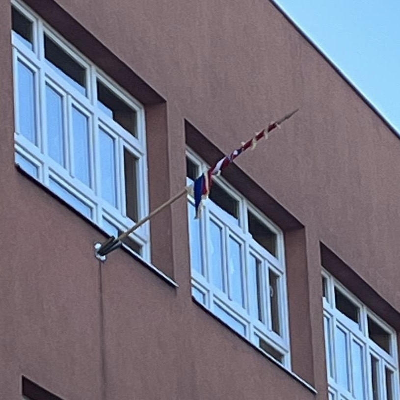 U Hrvatskoj Dan žalosti, u Požegi zastave “ponosno” vijore