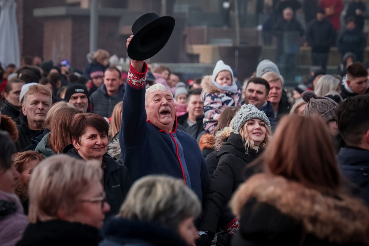 PLETERNICA: Doček Nove godine u podne